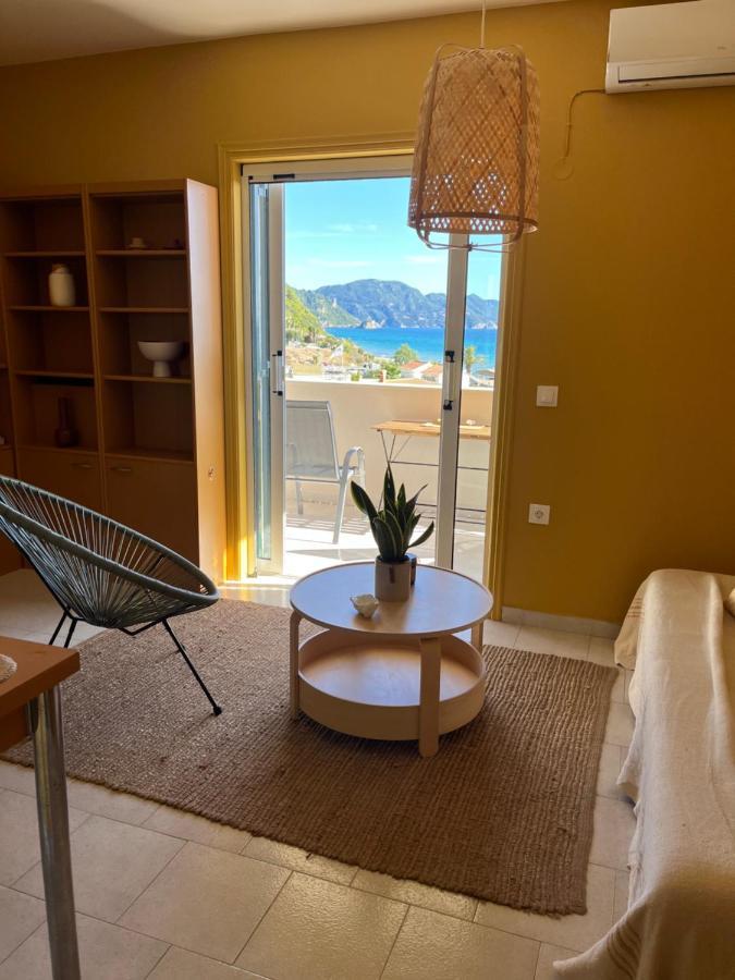 Costal Apartment Глифада Экстерьер фото